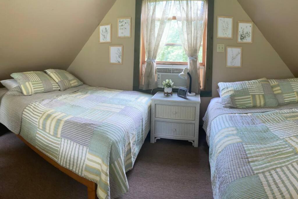 Secluded Cabin On Red Haven Farm Irvine Extérieur photo